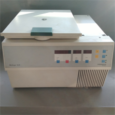 Kendro Biofuge 15R